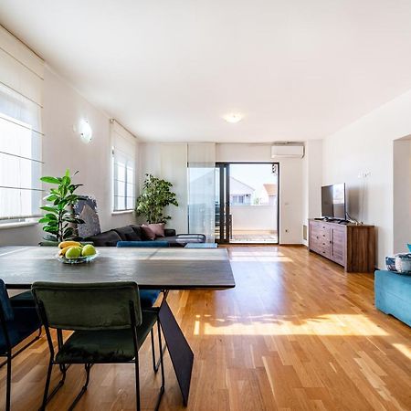 Apartman Eta ซาดาร์ ภายนอก รูปภาพ