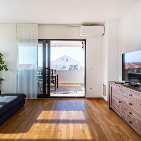 Apartman Eta ซาดาร์ ภายนอก รูปภาพ